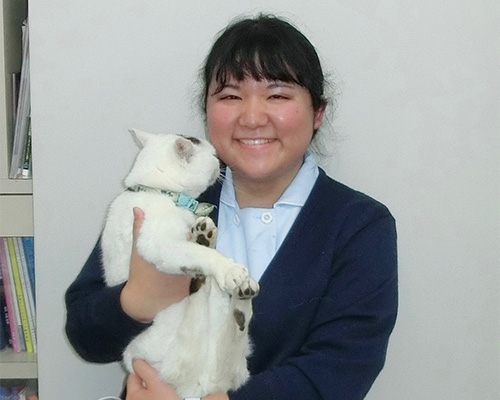 看護師、トリマー 牛嶋美羽